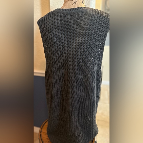 POL Slate Grey Open Knit Scoop Neck Sleeveless Hi-Lo  Sweater Size Large - Picture 6 of 14